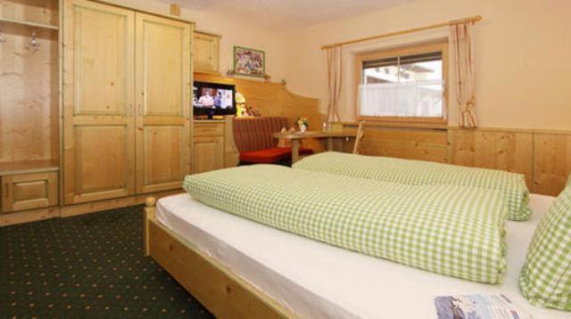 Gaestehaus Veit Fiegl Solden Ruang foto