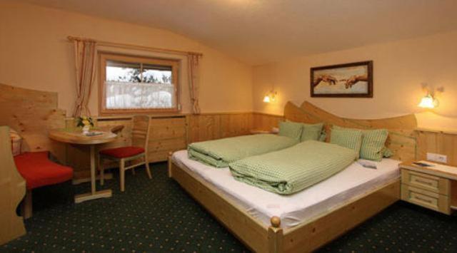 Gaestehaus Veit Fiegl Solden Bagian luar foto